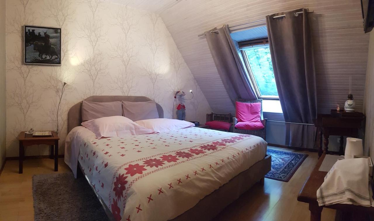 Chambres D'Hotes Thelus Memorial Canadien Bagian luar foto